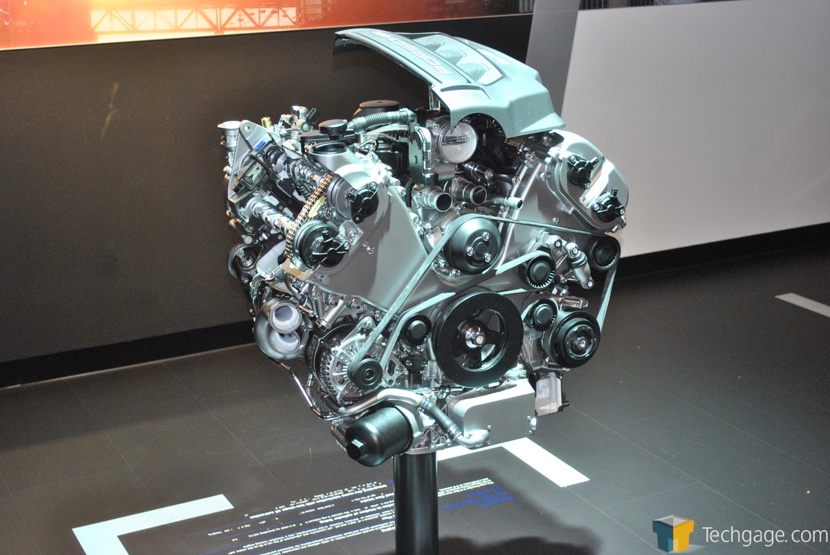 Porsche Macan engine.jpg