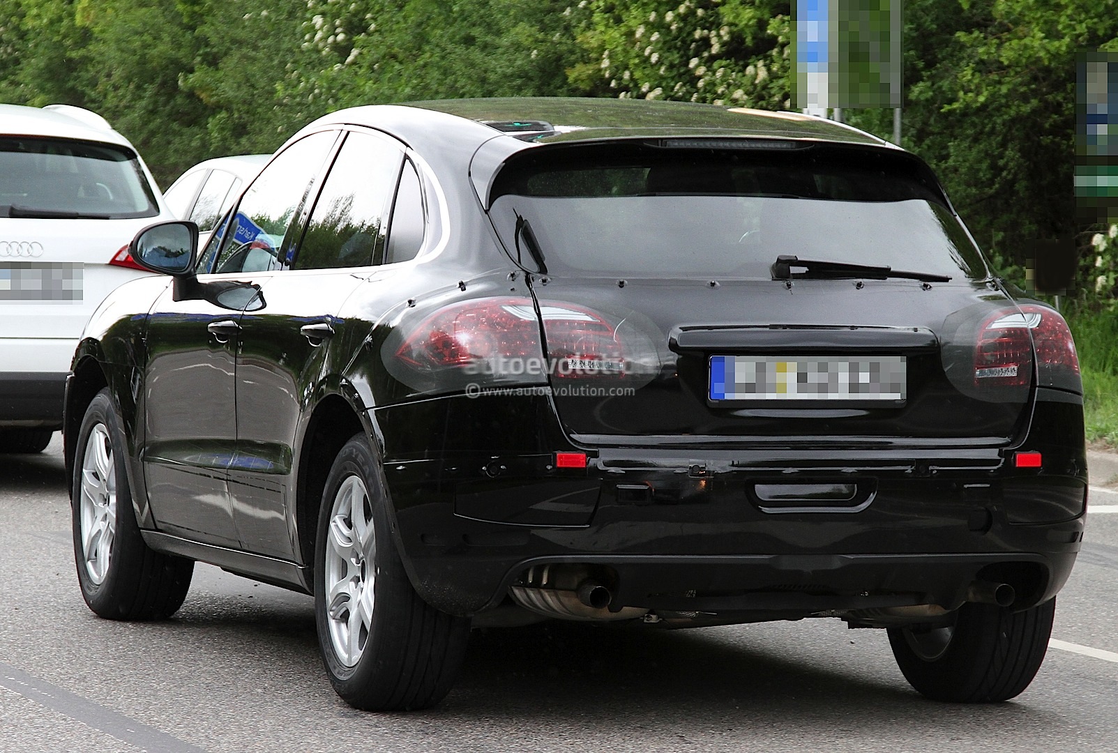 spyshots-porsche-macan-first-photos_7